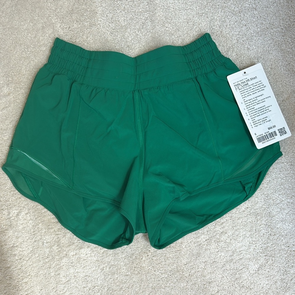 Lululemon Hotty Hot HR Short 2.5” Lined-NWT!!! - Picture 4 of 9